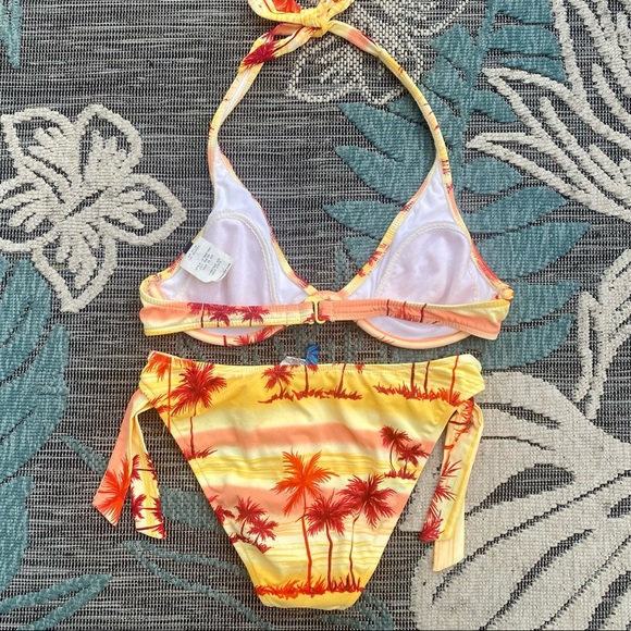 Island Soul Hawaiian Beach Scene Tropical Bikini Set Medium - Picture 6 of 9